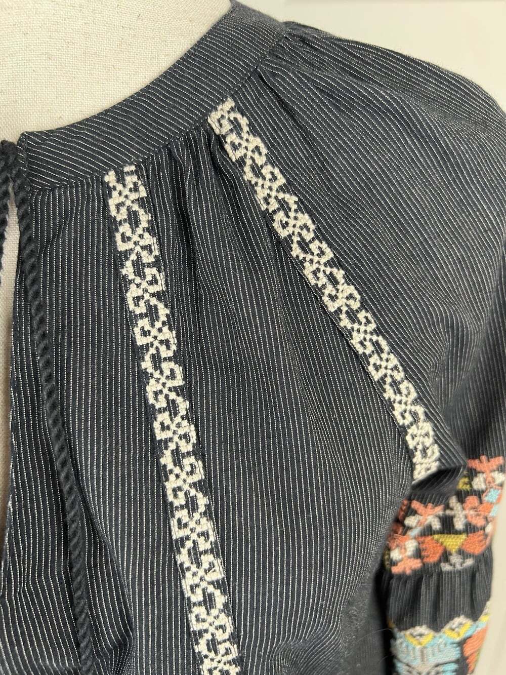 Sundance XS Embroidered Blouse Black Stripe Boho Tassel Balloons Sleeve Cotton - Picture 3 of 10